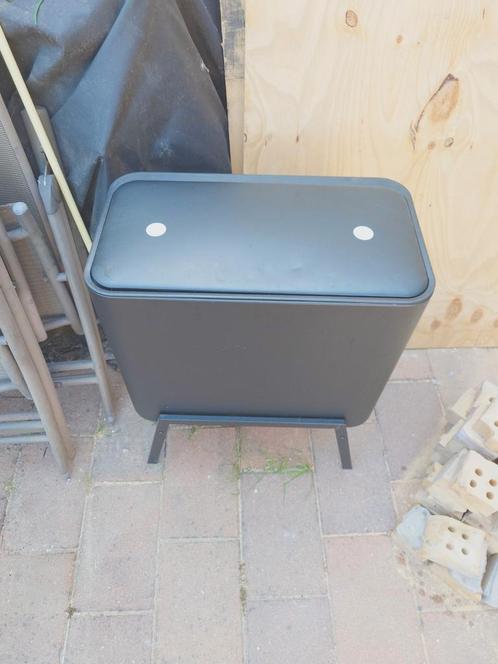 Prullenbak Op Pootjes 25+12 Liter Zwart kwantum, Huis en Inrichting, Woonaccessoires | Prullenbakken, Gebruikt, Kunststof, Minder dan 50 cm