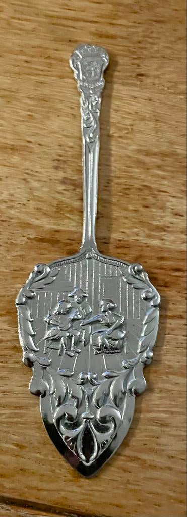 Antieke verzilverde taartschep met tafereel, Antiek en Kunst, Antiek | Bestek, Ophalen of Verzenden