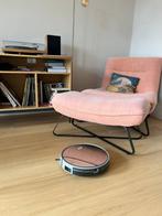 Robot vacuum cleaner in a very good condition, Reservoir, 2000 watt of meer, Robotstofzuiger, Zo goed als nieuw