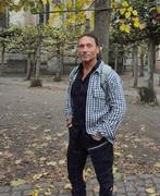 Man zoekt vrouw, Contacten en Berichten