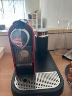 Nespresso Krups apparaat + melkopschuimer+houder, Espresso apparaat, Ophalen of Verzenden, Zo goed als nieuw, 1 kopje