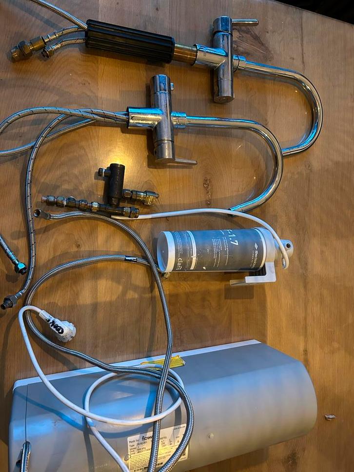 Plintboiler Itho Daalderop + Kranen (onderdelen), Witgoed en Apparatuur, Waterkokers, Gebruikt, 2 liter of meer, Ophalen of Verzenden