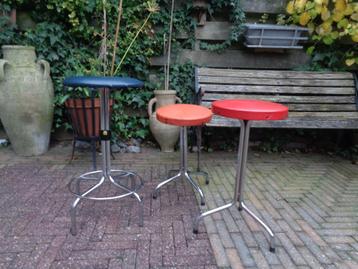 vintage/retro krukken beschikbaar voor biedingen