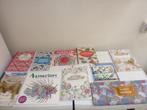 Kleurboeken en kleurdoos voor volwassenen., Hobby en Vrije tijd, Tekenen, Ophalen of Verzenden, Zo goed als nieuw, Papier, Schets- of Tekenboek