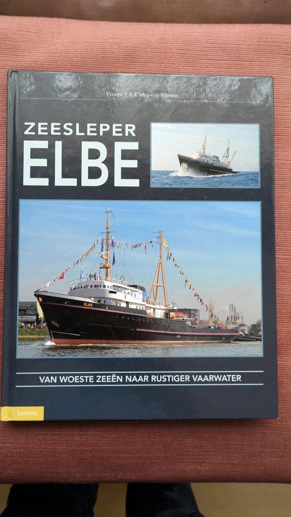 Zeesleper ELBE - Van woeste zeeën naar rustiger vaarwater, Verzamelen, Scheepvaart, Zo goed als nieuw, Boek of Tijdschrift, Motorboot