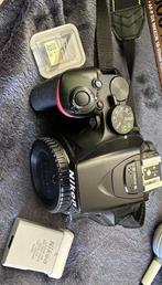 Nikon D5600 body en 50 mm portretlens, Spiegelreflex, Gebruikt, Nikon, Ophalen