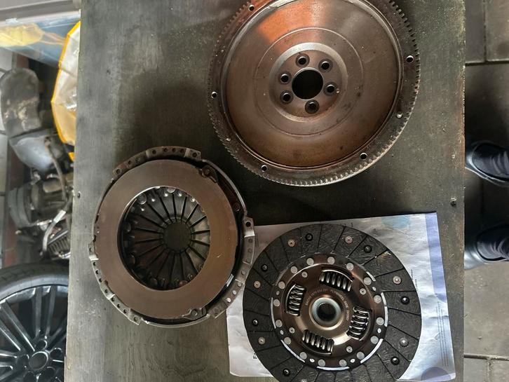 Sachs Koppelingsset met Vliegwiel, Auto-onderdelen, Remmen en Aandrijving, Universele onderdelen, Gebruikt, Ophalen