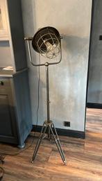 Industriële lamp, Huis en Inrichting, Lampen | Vloerlampen, Ophalen, Zo goed als nieuw, 150 tot 200 cm