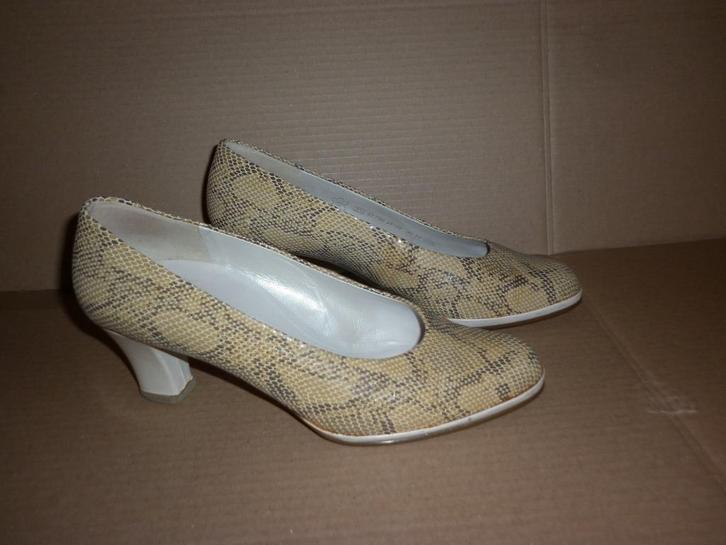 pumps  maat 38,5 merk: Gabor  , Kleding | Dames, Schoenen, Pumps, Overige kleuren, Ophalen of Verzenden