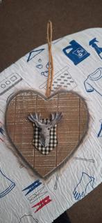 Houten hart met hert hoofd., Huis en Inrichting, Woonaccessoires | Overige, Ophalen of Verzenden, Zo goed als nieuw