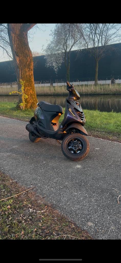 WAARDEPEILING Zip 172cc LC op brom, Fietsen en Brommers, Scooters | Piaggio, Gebruikt, Zip, Maximaal 45 km/u, Tweetakt, Ophalen of Verzenden