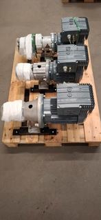 Gebruikte hydrauliekpomp met elektromotor 4 sets, Ophalen of Verzenden, Zo goed als nieuw