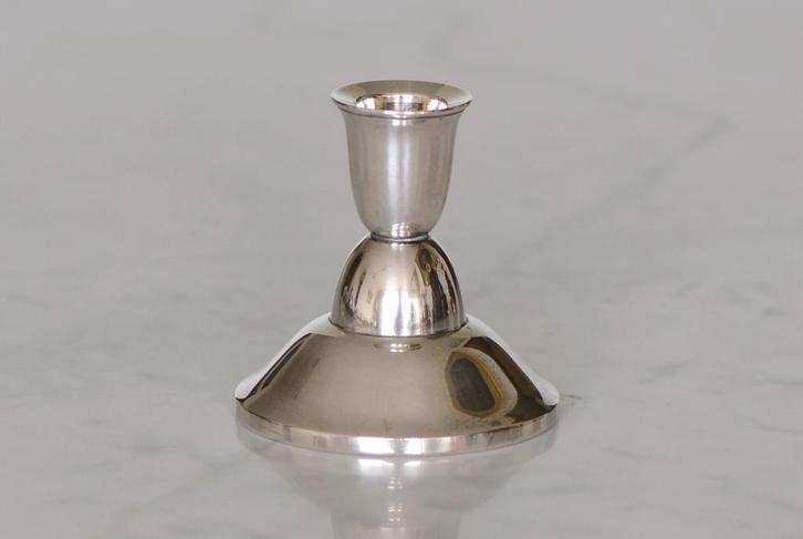 ✅ KANDELAAR ZILVER 70,60 gr. bruto ca. 1960, Antiek en Kunst, Antiek | Kandelaars, Zilver, Ophalen of Verzenden