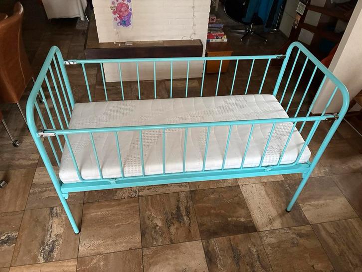 Kinderledikant auping met inklapbare hekjes vintage, Kinderen en Baby's, Kinderkamer | Bedden, Gebruikt, 140 tot 160 cm, Minder dan 70 cm