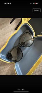 Gucci zonnebril, Sieraden, Tassen en Uiterlijk, Zonnebrillen en Brillen | Dames, Ophalen of Verzenden, Zo goed als nieuw, Zwart