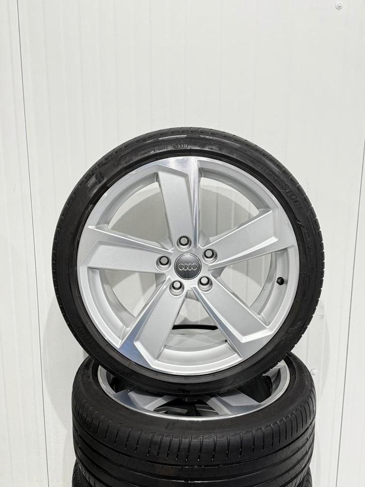 18” INCH AUDI S ORIGINEEL VELGEN A3 MET BANDEN, Auto-onderdelen, Banden en Velgen, Banden en Velgen, Winterbanden, 18 inch, 225 mm