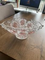 Mooie gave kristalen fruitschaal en vaas met roze bloemen, Ophalen