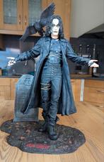 Neca erik draven the crow 15 inch limited statue, Ophalen of Verzenden, Gebruikt, Actiefiguur of Pop