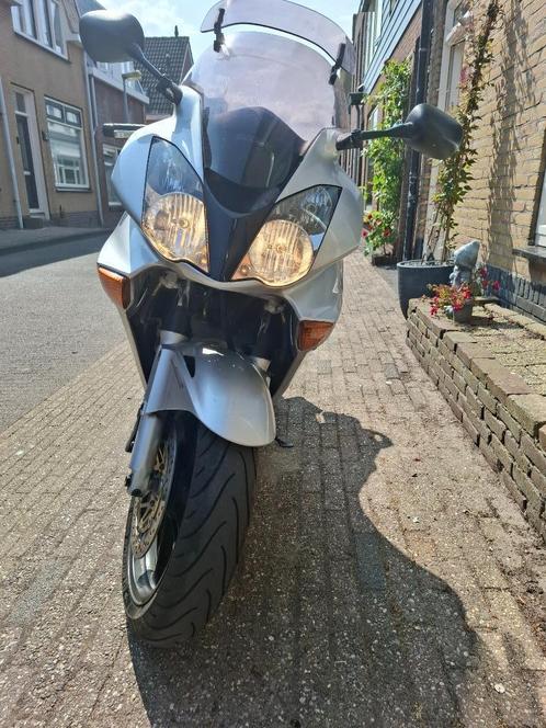 Te koop Honda VFR 800vtec, Motoren, Motoren | Honda, Particulier, Sport, meer dan 35 kW, 4 cilinders, Ophalen