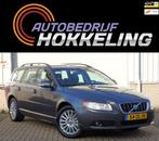 Volvo V70 2.5T Momentum; Automaat+Leder=ORIGINEEL NL !, Zwart, 2521 cc, 92 €/maand, Euro 4