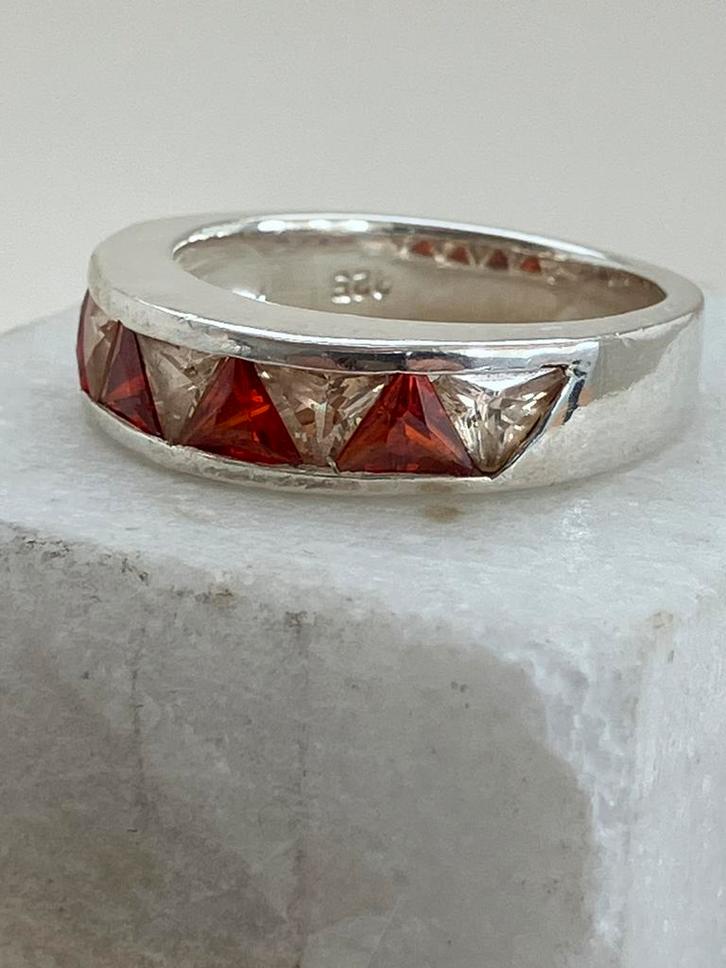 Zilveren ring, Sieraden, Tassen en Uiterlijk, Ringen, Zo goed als nieuw, Dame, 17 tot 18, Zilver, Ophalen of Verzenden