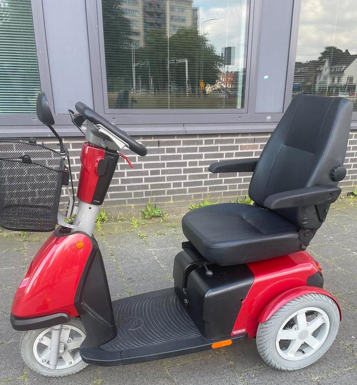 Scootmobiel trophy 6  van 1 ste eigenaar, Diversen, Brommobielen en Scootmobielen, Zo goed als nieuw, Overige merken, 46 km of meer
