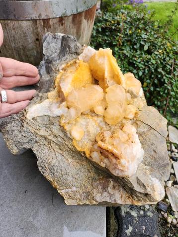 Opruiming: Mineralen & Pronkstukken - Calciet, etc. beschikbaar voor biedingen