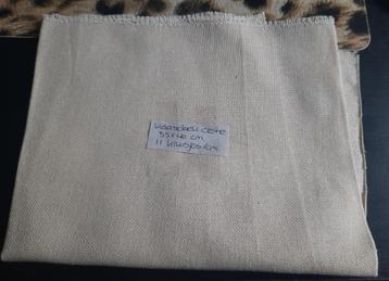 Verschillende stukken kaasdoek (borduurstof) #1 beschikbaar voor biedingen