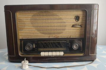Gründig 3040W radio 1953-1954  beschikbaar voor biedingen