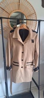 The Kooples Trenchcoat - Beige met Zwarte Accenten, Kleding | Dames, Maat 38/40 (M), Beige, Ophalen of Verzenden, Zo goed als nieuw