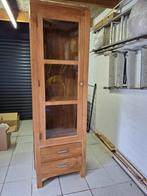 Vitrinekast van teak hout met 2 laadjes, Ophalen, Gebruikt, Teakhout, 50 tot 100 cm