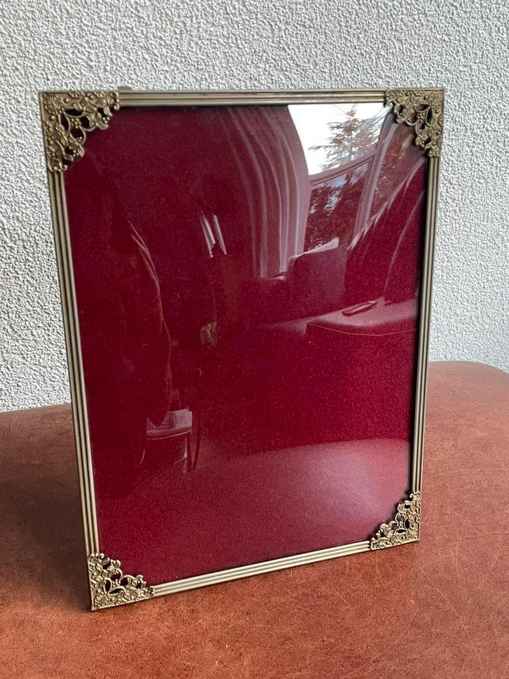 Vintage fotolijst met bol glas, Antiek en Kunst, Antiek | Spiegels, Minder dan 50 cm, Rechthoekig, Ophalen of Verzenden