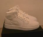 Air Jordan 1 mid, Kleding | Dames, Schoenen, Ophalen of Verzenden, Nieuw, Sneakers of Gympen