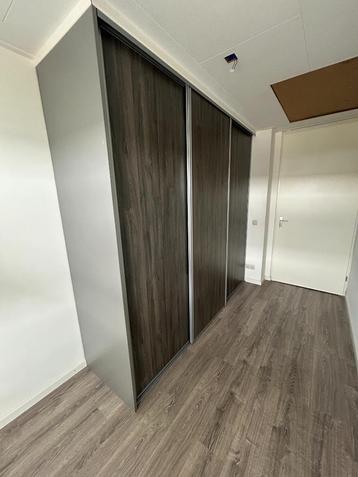 Inbouwkast, kledingkast, kast op maat, schuifkast,schuifdeur