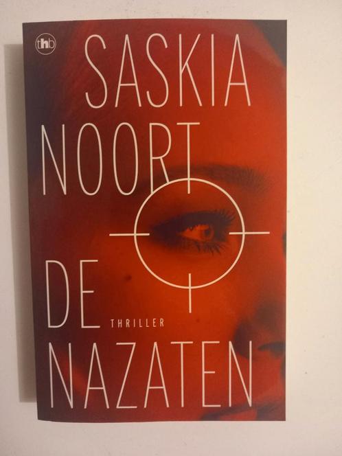 Saskia Noort - De nazaten, Boeken, Thrillers, Zo goed als nieuw, Nederland, Ophalen of Verzenden