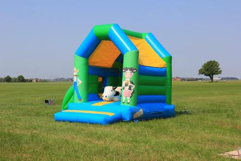 Springkussen Boerderij met glijbaan klein, Hobby en Vrije tijd, Feestartikelen | Verhuur, Zo goed als nieuw, Overige, Ophalen of Verzenden
