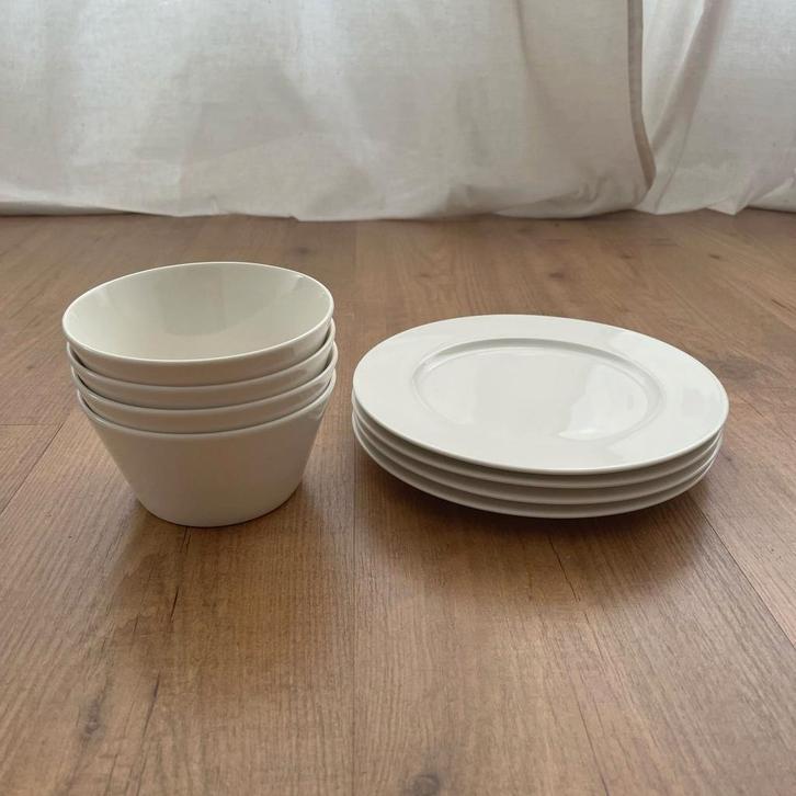 4 borden + 4 kommen Hanos Select Dinnerware, Huis en Inrichting, Keuken | Servies, Zo goed als nieuw, Bord(en), Overige stijlen