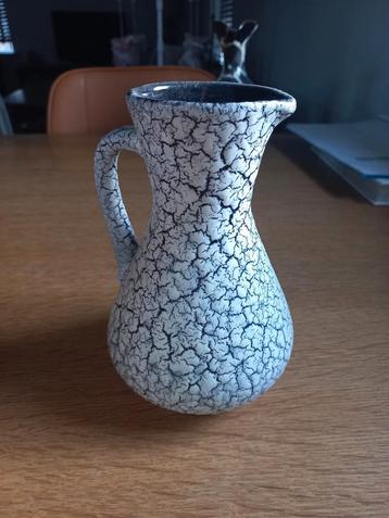 Vintage west germany kannetje vaas  beschikbaar voor biedingen