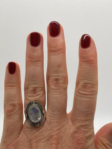 Z365 Prachtige zilveren maansteen ring maat 17 beschikbaar voor biedingen
