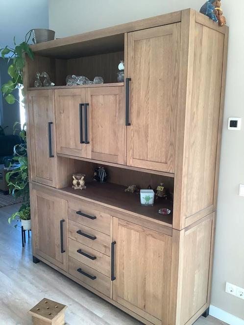 Buffetkast massief eiken, Huis en Inrichting, Kasten | Buffetkasten, Zo goed als nieuw, 200 cm of meer, 150 tot 200 cm, 25 tot 50 cm