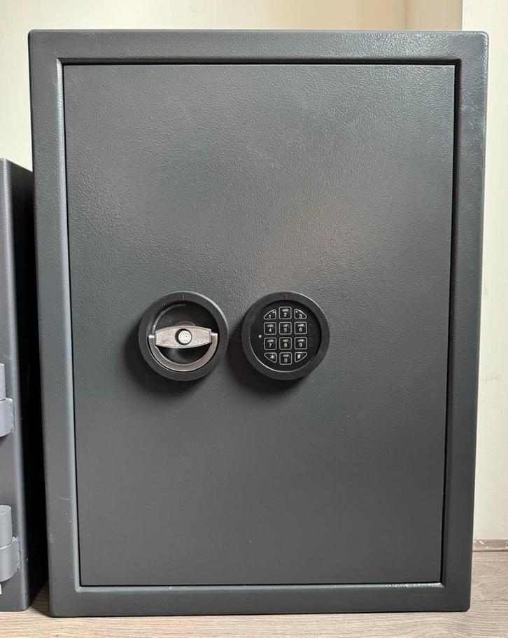 Zeer degelijke pt3 kluis brandkast zgan, Huis en Inrichting, Brandblussers en Brandkasten, Zo goed als nieuw, Brandkast, Ophalen