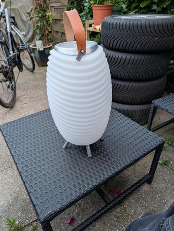 Bluetooth speaker with light and storage  beschikbaar voor biedingen