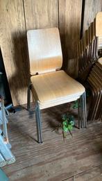 4 stapelstoelen van hout met metalen frame, Ophalen, Gebruikt, Bruin, Vier