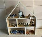 Schattig huisje met koeienbeeldjes, Ophalen of Verzenden, Gebruikt, Kunststof, Dierenbeeld