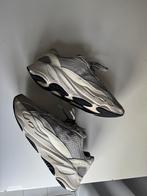 Yeezy 700 V2 Static - Maat 43,5, Ophalen of Verzenden, Gedragen, Sneakers of Gympen