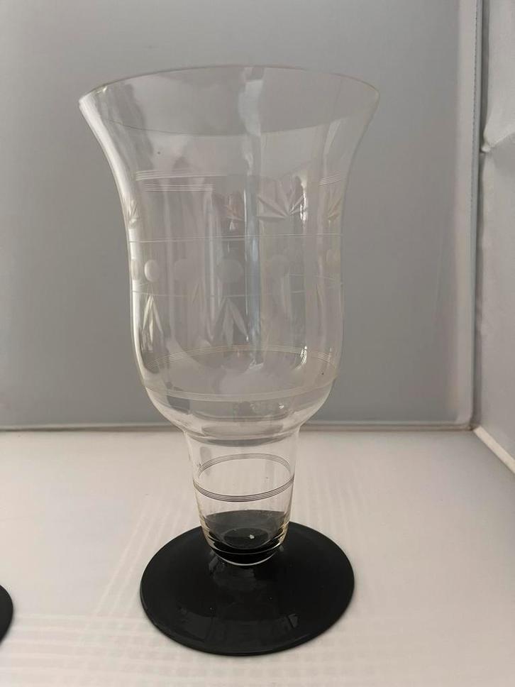 Leerdam vaasje met zwarte voet, Verzamelen, Glas en Borrelglaasjes, Zo goed als nieuw, Overige typen, Ophalen