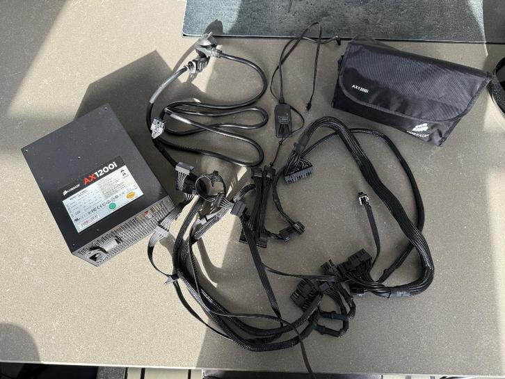 Corsair AX1200i Voeding | 1200 Watt, Computers en Software, Interne voedingen, Gebruikt, Ophalen of Verzenden