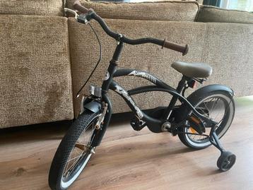 Jongensfiets beschikbaar voor biedingen