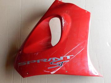 Te koop: Linker kuipdeel van een Triumph Sprint ST 955 I beschikbaar voor biedingen