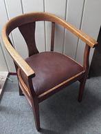 Antieke houten stoel met leren zitting en karakter, Ophalen